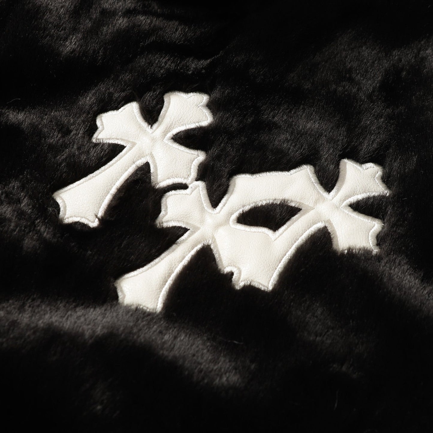 크롬하츠 인조 퍼 크로스 바시티 재킷 - 블랙 화이트 고딕 스트리트웨어 035 