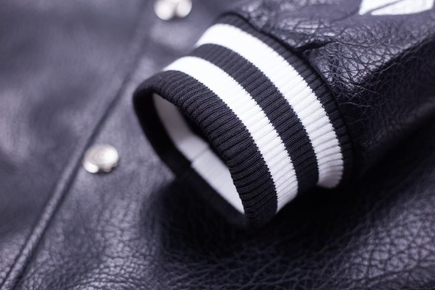 크롬하츠 자수 슬리브 바시티 재킷 - 블랙 스트리트웨어 코트 5577 