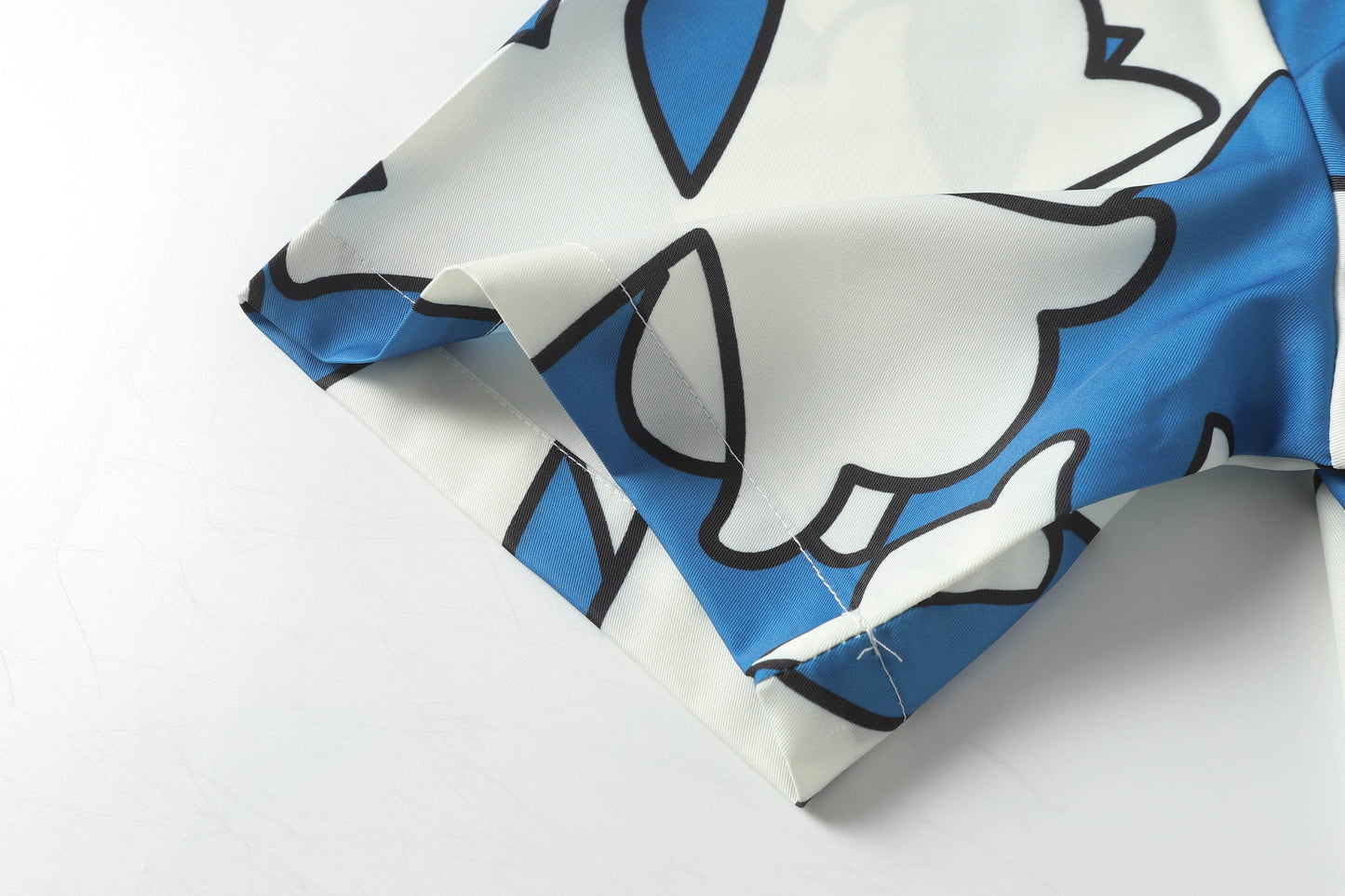 Chrome Heartsの速乾半袖シャツが大人気 2285 